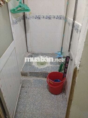 Nhà trọ mới sơn sửa toàn bộ , giá 1tr8 , tháng