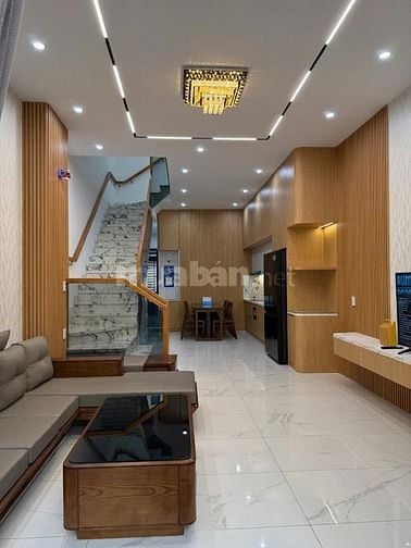 NHÀ MẶT TIỀN ĐỐI DIỆN CHUNG CƯ KINH DOANH TỐT - FULL NỘI THẤT XỊN