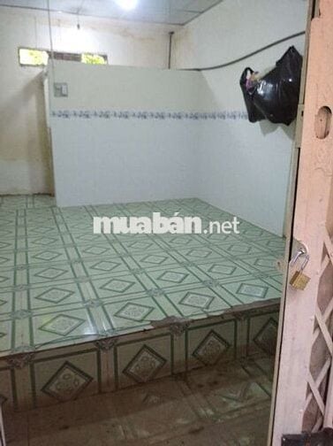 Nhà trọ mới sơn sửa toàn bộ , giá 1tr8 , tháng