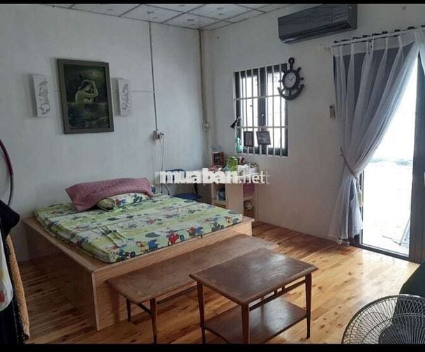 Nhà gần đường lớn, trường,chợ và nhiều tiện ích