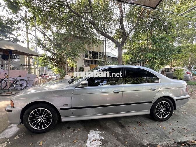 BMW 5 Series 2003 - 136000 km