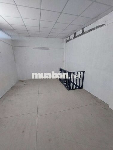 Cho thuê nhà đường Phạm Hùng C9 DT.4×6 } 1 Lầu 1 Phòng 1 toilet hẽm 4m