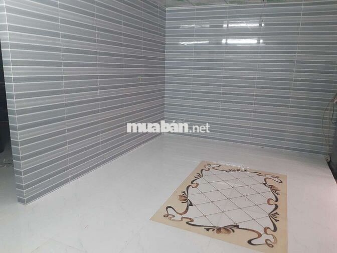 Nhà gần đường lớn, trường,chợ và nhiều tiện ích