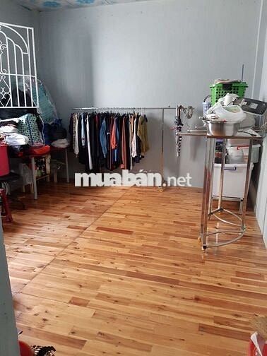 Nhà gần đường lớn, trường,chợ và nhiều tiện ích