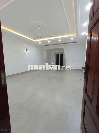 CẦN CHO THUÊ NHÀ MẶT TIỀN VỊ TRÍ ĐẸP NGAY KHU VỰC SẦM UẤT Đ. SỐ 7