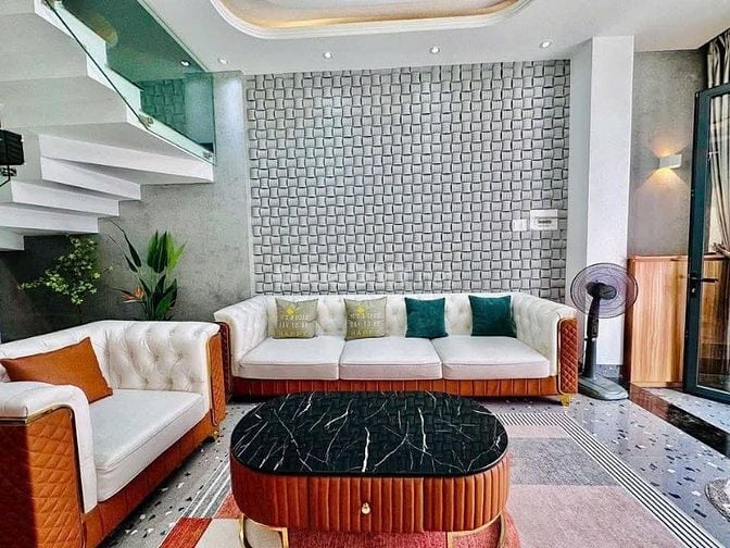 Trần Xuân Soạn - hẻm 6m nhà mới cực đẹp, giá chỉ 3tỷ5 nhà 2tầng SHR