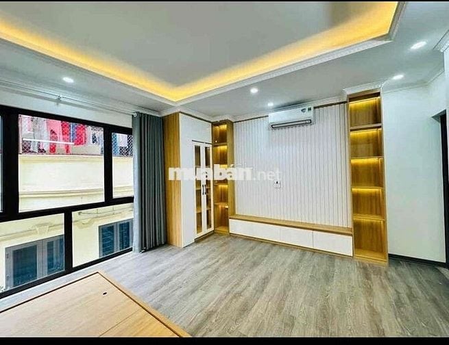 Chính Chủ Bán Nhà Cầu Giấy 6 Tầng Thang Máy 38m2 Hơn 10 Tỷ Oto đỗ cổng