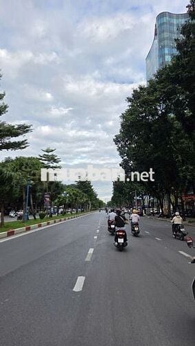 BÁN TÒA NHÀ VĂN PHÒNG TRUNG YÊN 102M² x 8 TẦNG  ÔTÔ TRÁNH GIÁ 54,5 TỶ