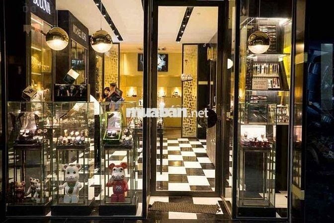 GIÁ CHỈ 2X - MẶT BẰNG MỚI, SANG XỊN TẠI HẺM 150 LÊ THỊ RIÊNG QUẬN 1