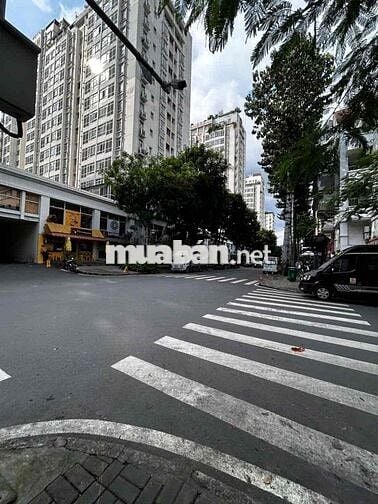 Mặt bằng Phú Mỹ Hưng ngã 3 Phạm Văn Nghị đường lớn kinh doanh sầm uất