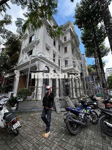 Mặt bằng Phú Mỹ Hưng ngã 3 Phạm Văn Nghị đường lớn kinh doanh sầm uất