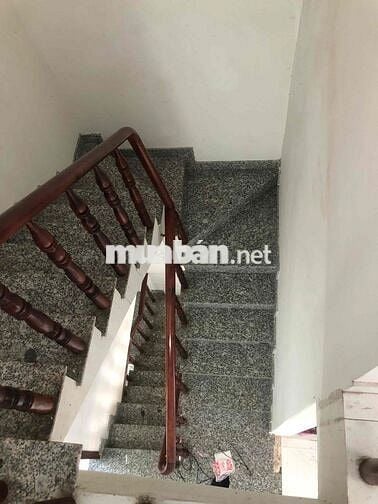 nhà siêu đẹp Hóc Môn. 2lau 4pn 3wc . mt đường giá 5tt