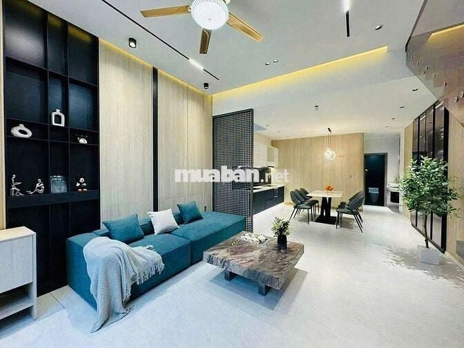 HOT ĐƯỜNG HOA, 64B Hoa Lan, Phú Nhuận. 1 Trệt 3 lầu Nhà Mới 100%