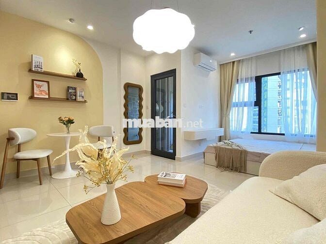 Siêu hiếm- Studio hướng Đông Nam view bể bơi, full đồ, sẵn sổ