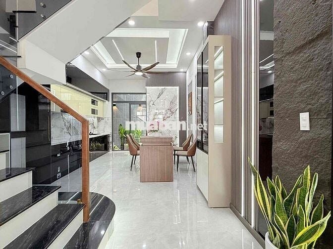 Nhà Phố Siêu Hiện Đại Đã Hoàn Công