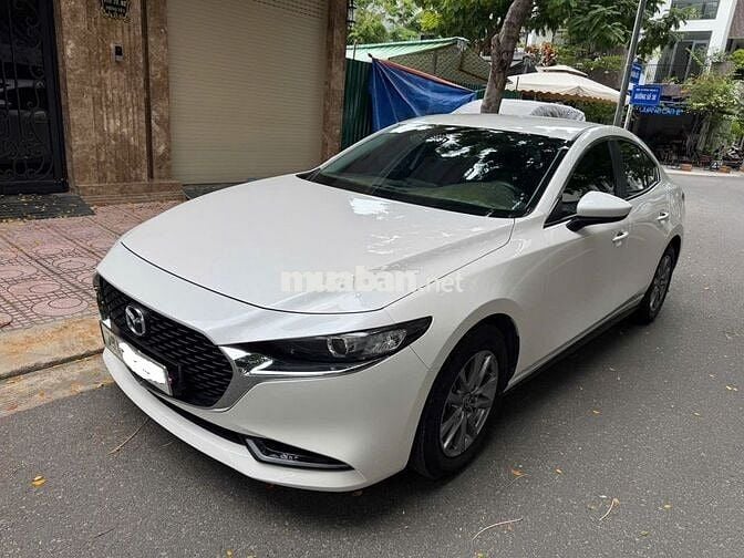 Mazda 3 2024 1.5L Luxury - 29199 km