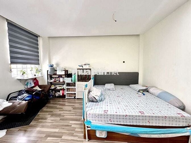 Hẻm 10m xe hơi tận nhà 40m2 ngang 4m P7 Phú Nhuận 5 tầng Pháp lý sạch