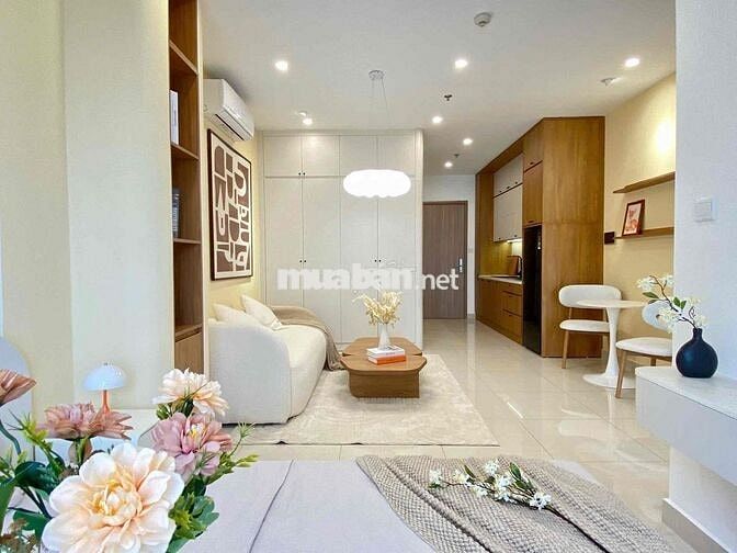 Siêu hiếm- Studio hướng Đông Nam view bể bơi, full đồ, sẵn sổ