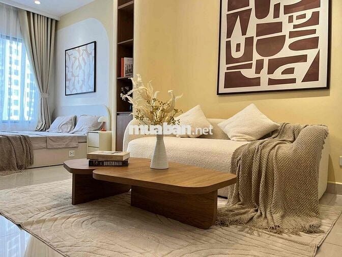 Siêu hiếm- Studio hướng Đông Nam view bể bơi, full đồ, sẵn sổ