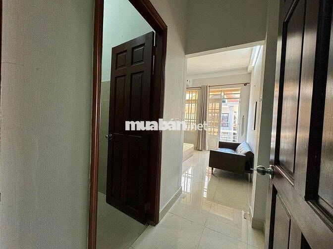 Trống lại siêu phẩm Studio ban công-cửa sổ trời ngay bến xe miền Đông