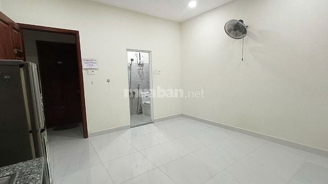 Phòng dịch vụ thang máy 4700(nội thất hoàn thiện) 