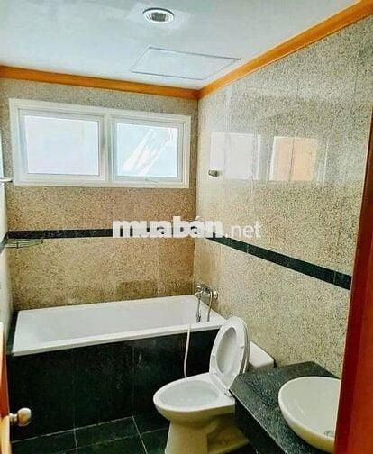 Phòng full nt, cách TĐT, ĐH mở 5 phút chạy xe