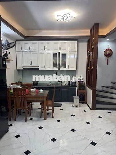 Bán nhà Nguyễn Đức Cảnh, mới xây 5 năm, vuông vắn, thiết kế hiện đại