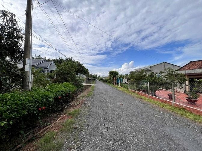 5x43 có 60m2 thổ cư. Đường nhựa gần KCN. 850tr 