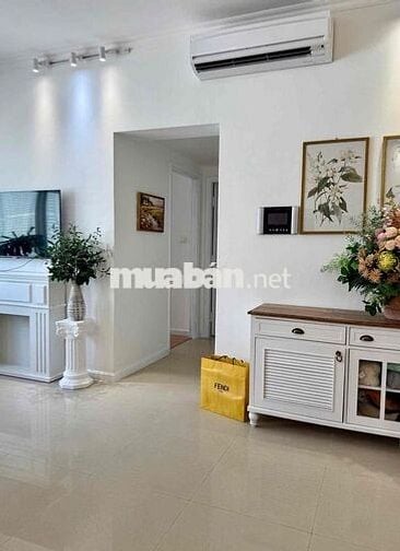 Căn hộ 2 phòng ngủ + 90m2 Sài Gòn Pearl, toà Topaz 1 , Nguyễn Hữu Cảnh