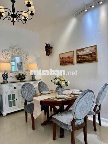 Căn hộ 2 phòng ngủ + 90m2 Sài Gòn Pearl, toà Topaz 1 , Nguyễn Hữu Cảnh