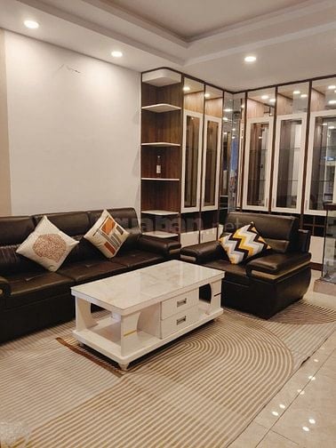 Mặt tiền VIP ngay Dương Quảng Hàm đối diện Tòa Án xây mới 5 tầng 4x15