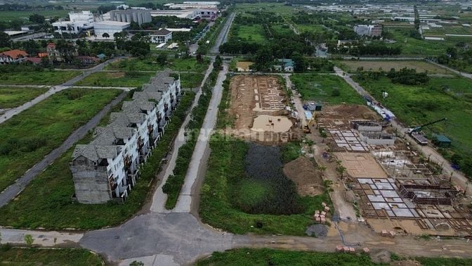 Bán liền kề biệt thự Minh Giang Đầm và 1 huyện Mê Linh đón sóng 2025
