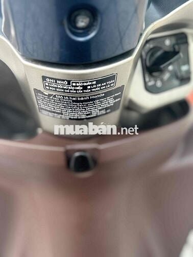 Vision 2019 khoá smk,xe đẹp máy zin êm có bán góp