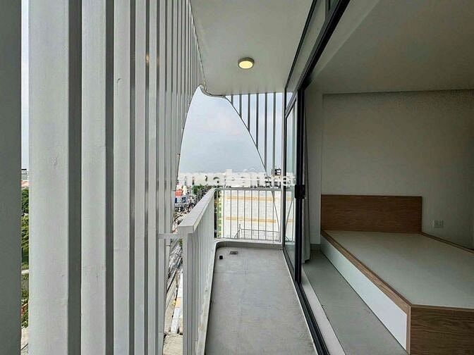 CĂN HỘ STUDIO FULL NỘI THẤT - BAN CÔNG - MỚI 100% NGAY DƯƠNG QUẢNG HÀM