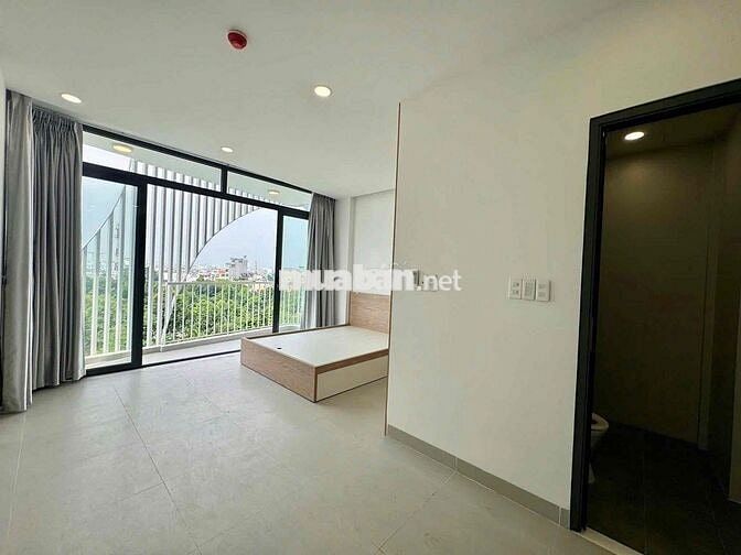 CĂN HỘ STUDIO FULL NỘI THẤT - BAN CÔNG - MỚI 100% NGAY DƯƠNG QUẢNG HÀM