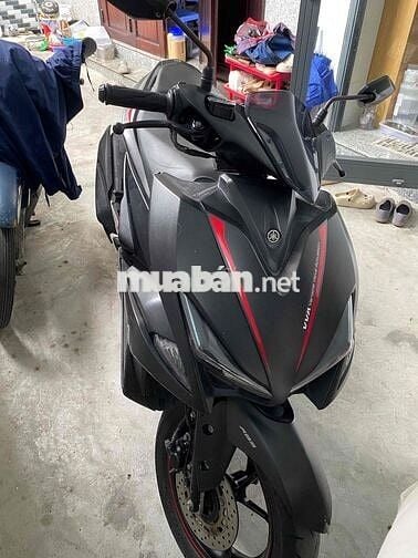 nhà dư xe để chật nên bán.