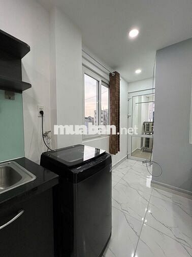 CHO THUÊ PHÒNG CHDV 1 PHÒNG NGỦ, CỬA SỔ TRỜI FULL NỘI THẤT GẦN SÂN BAY