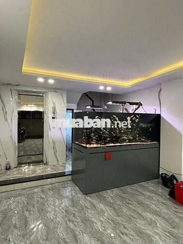 PHỐ TRẠM - LÔ GÓC - Ô TÔ VÀO NHÀ - 6 TẦNG THANG MÁY - FULL NỘI THẤT