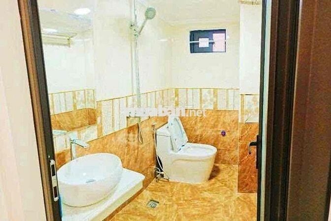 Nhà Riêng Phố Vũ Tông Phan 35m 5T Mt3.6m Giá 6.6Tỷ Cạnh Ngã Tư Sở Sổ V