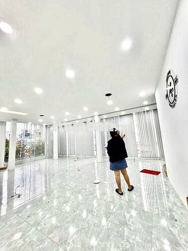 HÀNG HIẾM GÓC 2 MẶT TIỀN – 424E Lê Văn Sỹ, P.2, TB - DTSD 200m², SUỐT