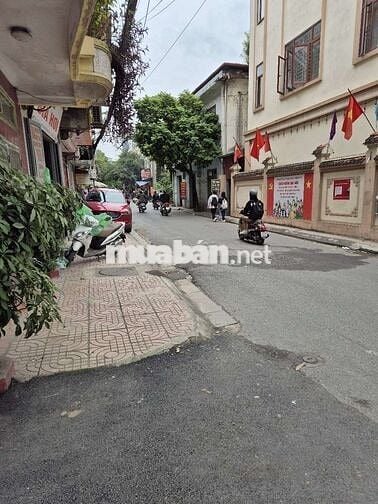 Bùi Xương Trạch vừa ở vừa kinh doanh siêu đỉnh. DT 36m2 ô tô tránh