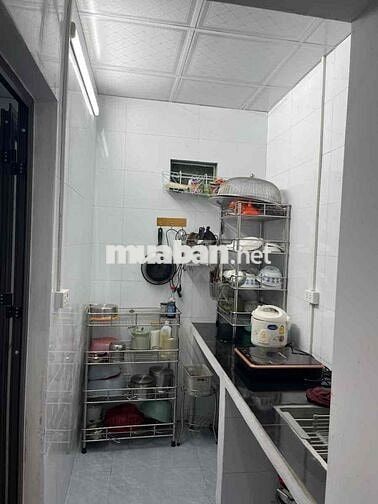 Hot ! Hơn 2 tỷ có nhà 60m ra Nguyễn Xiển-ngõ 3 gác-62m*2T;MT6m;2N