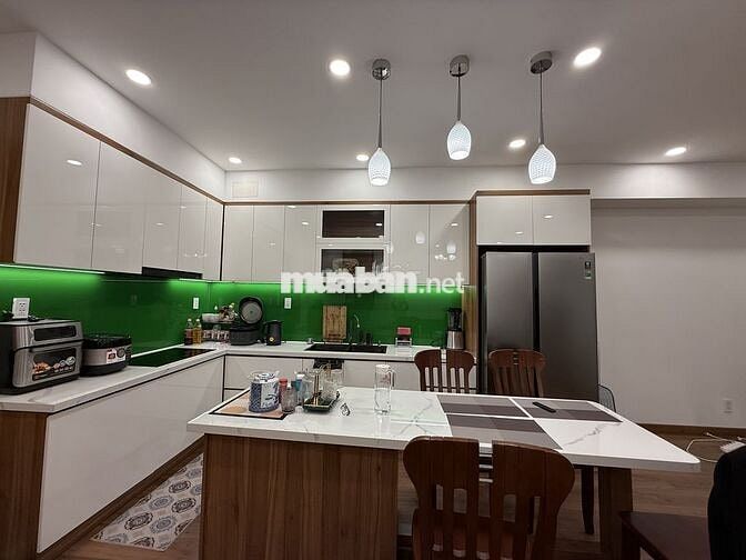 Chính chủ cần bán căn hộ Oriental plaza 85m2 2PN 2wc âu cơ tân phú