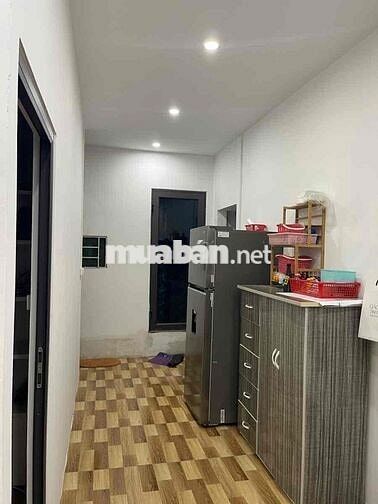 Hot ! Hơn 2 tỷ có nhà 60m ra Nguyễn Xiển-ngõ 3 gác-62m*2T;MT6m;2N