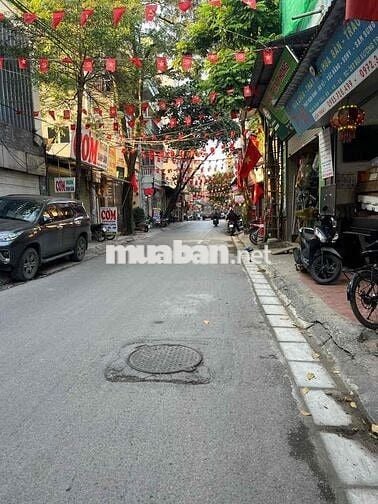 Nhà mặt ngõ ô tô tránh Bùi Xương Trạch-KD ngon-48m*2T;NT4m;2N-Hơn 3tỷ