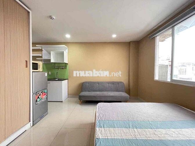 🏡Căn Hộ Balcony/Cửa Sổ Trời_Thang máy,hầm xe_full nội thất_CầuCông Lý