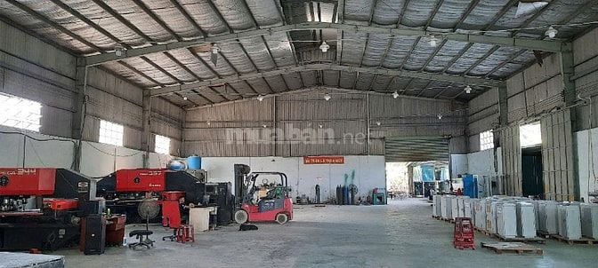 Nhà xưởng cho thuê phường hiệp thành quận 12 dt: 1200m giá 65 triêu/th