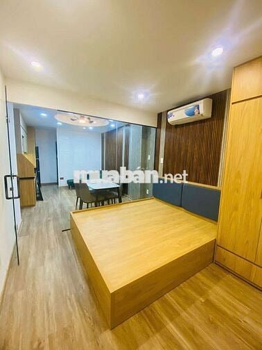 Phòng tách bếp sang đẹp cạnh Phú Mỹ Hưng