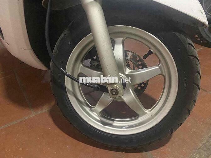 Xe lead 110 đời 2012