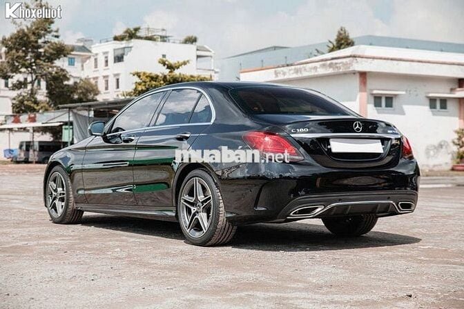 Mercedes C180 AMG 2021 siêu lướt full lịch sử hãng